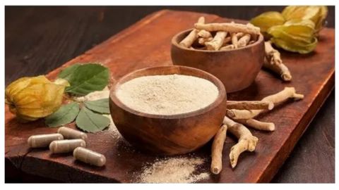 Different herbal sleep aids in Pakistan such as chamomile tea, valerian root, lavender oil, and ashwagandha for better rest and relaxation.